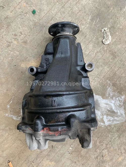 丰田汉兰达原装拆车后差速器供应 优质钻尾自转螺丝配件